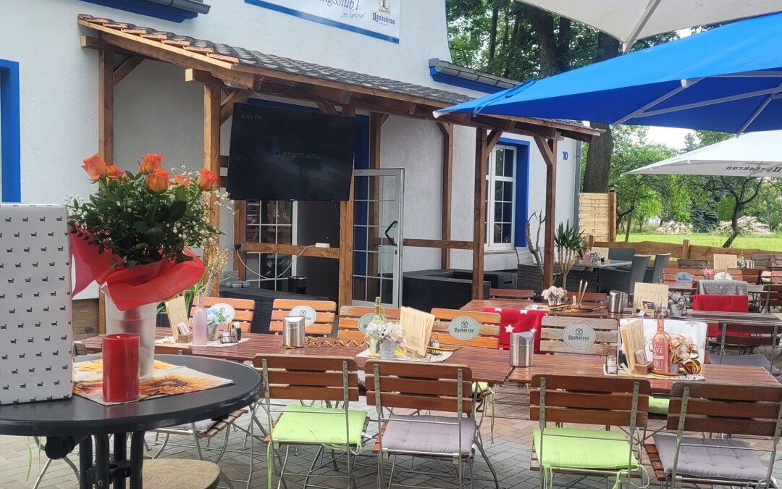 Lausitzer Sperlingsstüb'l im Grünen, Foto: Lausitzer Sperlingsstüb'l , Lizenz: Lausitzer Sperlingsstüb'l