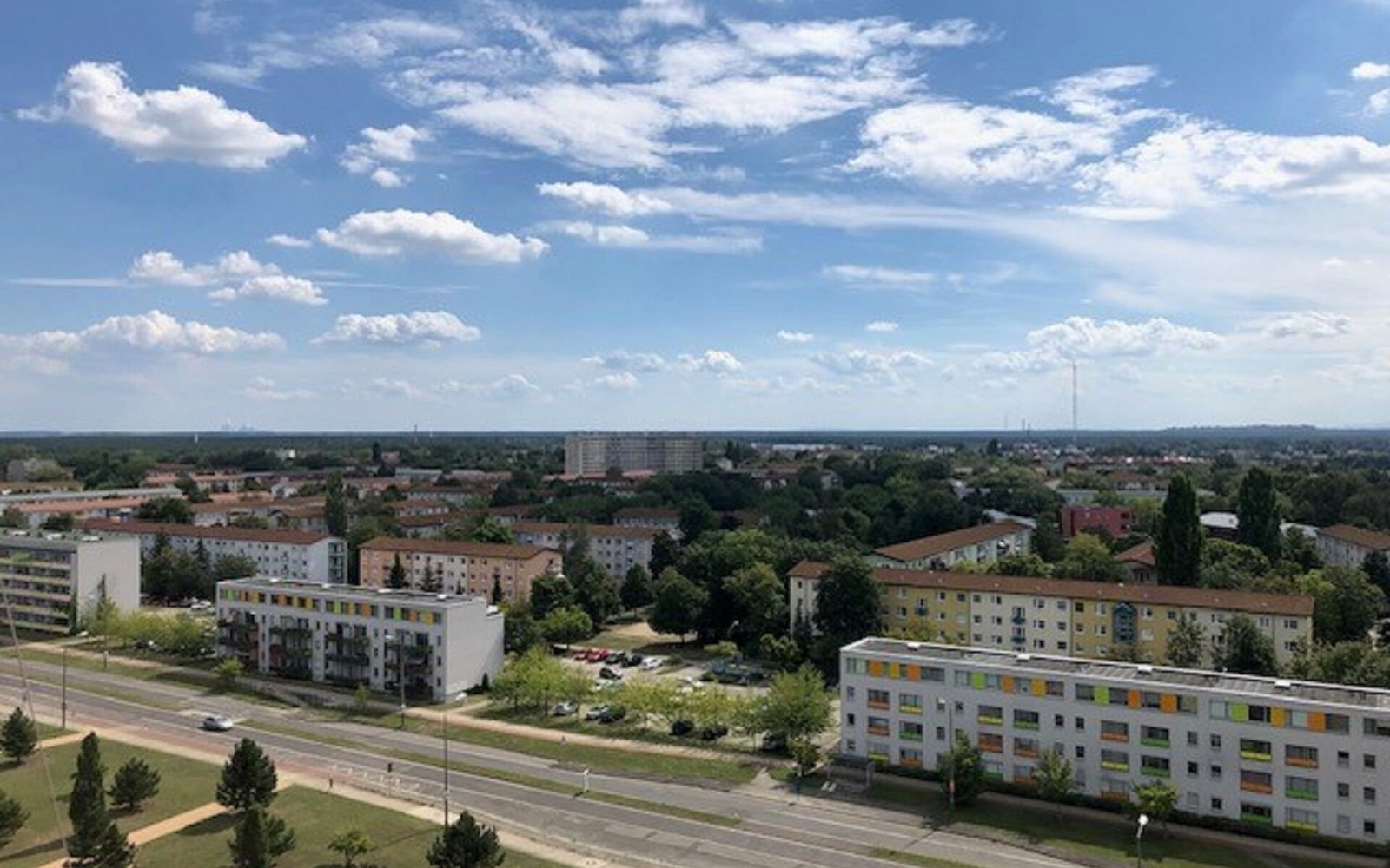 Blick vom Lausitztower auf die Neustadt, Foto: Gregor Kockert, Lizenz: Tourismusverband Lausitzerseenland e.V.