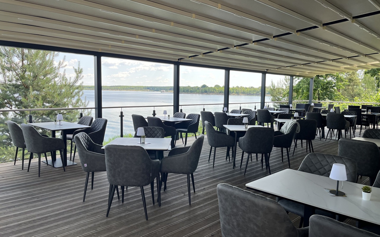 Terrasse, Foto: Celine Klose, Lizenz: Tourismusverband Lausitzer Seenland e.V.
